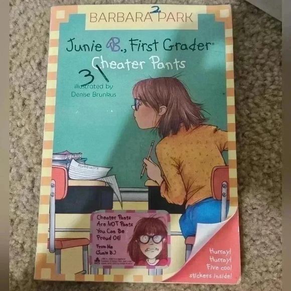 ❤️Free with bundle❤️Junie B. Jones book! - Picture 1 of 2